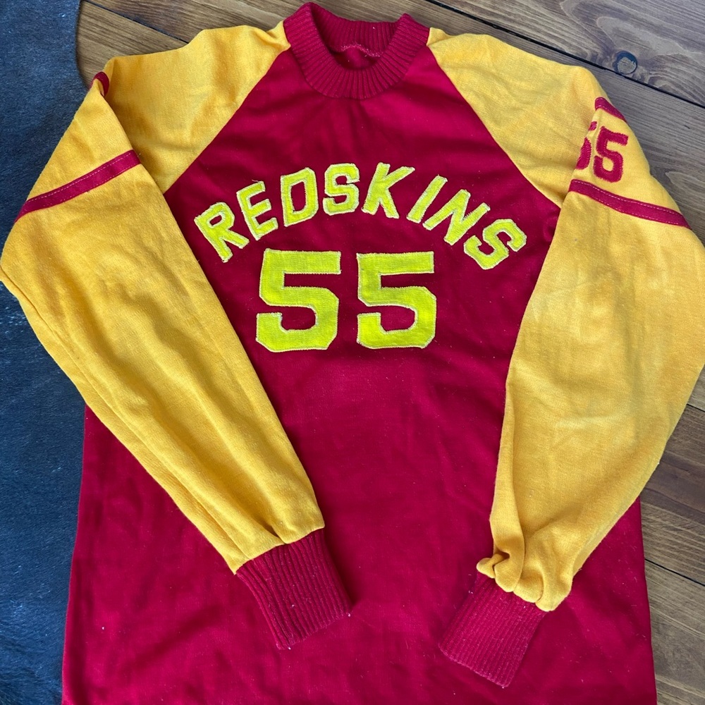 Antique redskins fan wear
